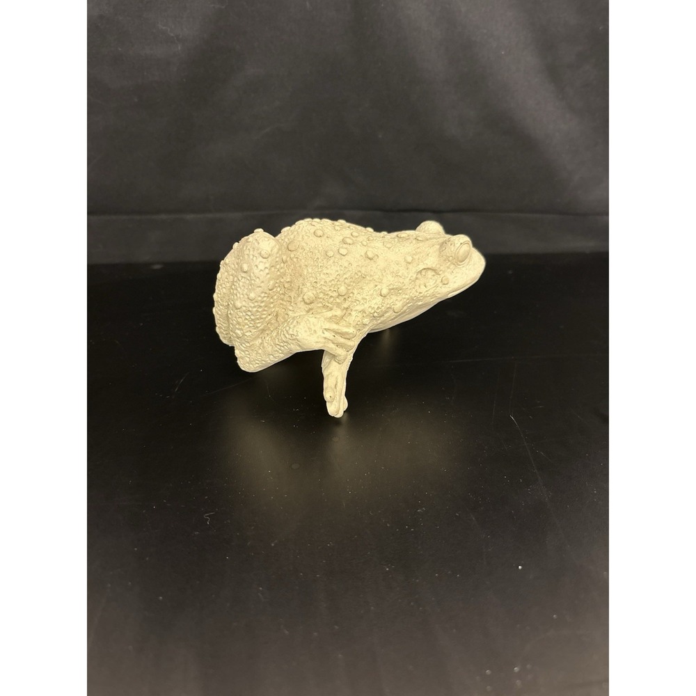 Cast Stone Warty Toad Statue - Picture 2 of 5